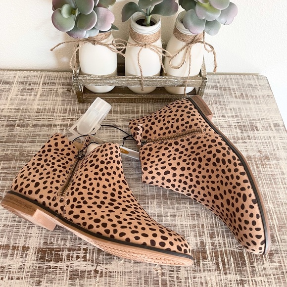 Other - Cat & Jack Girls Boots